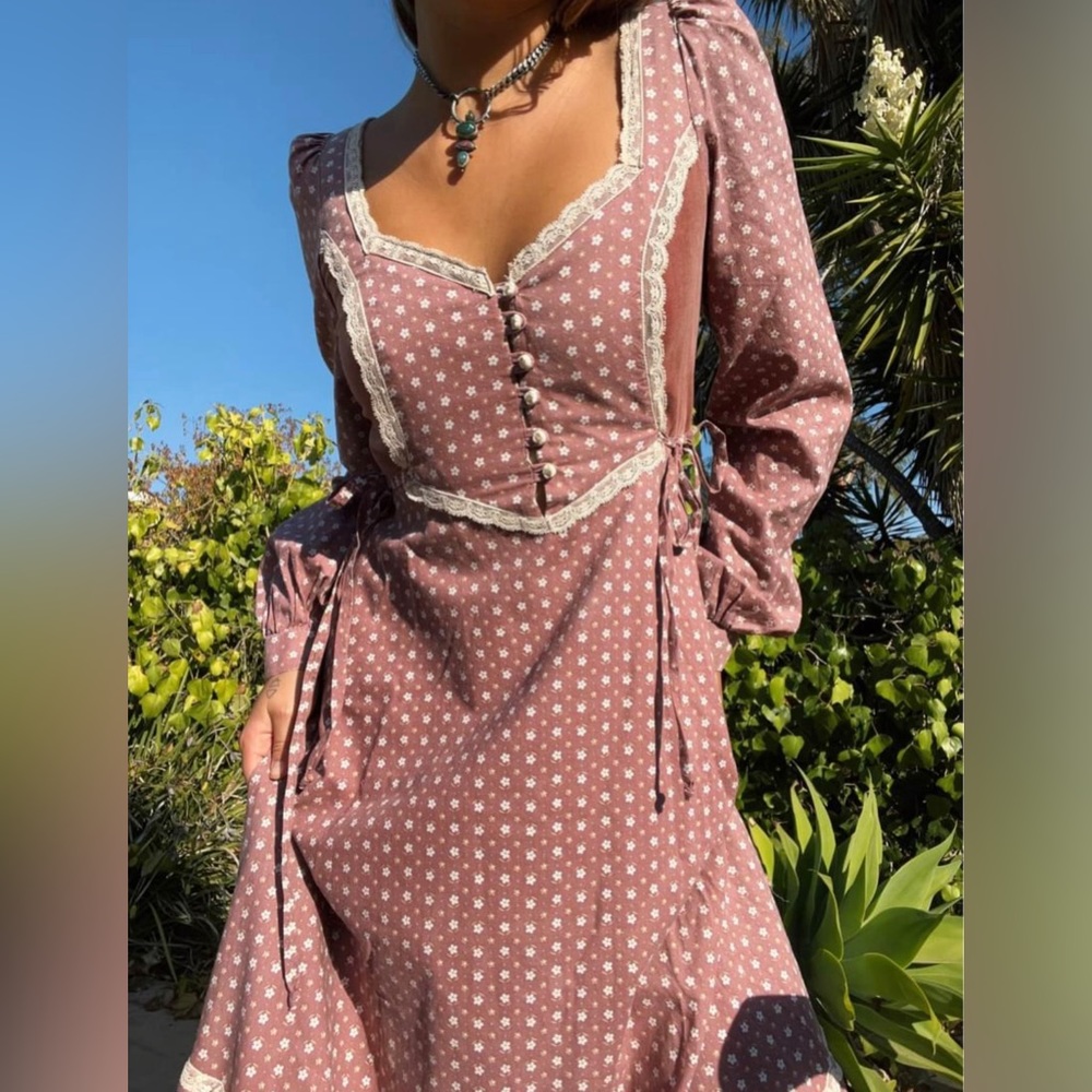 Vintage 1970s pink gunne sax calico maxi dress